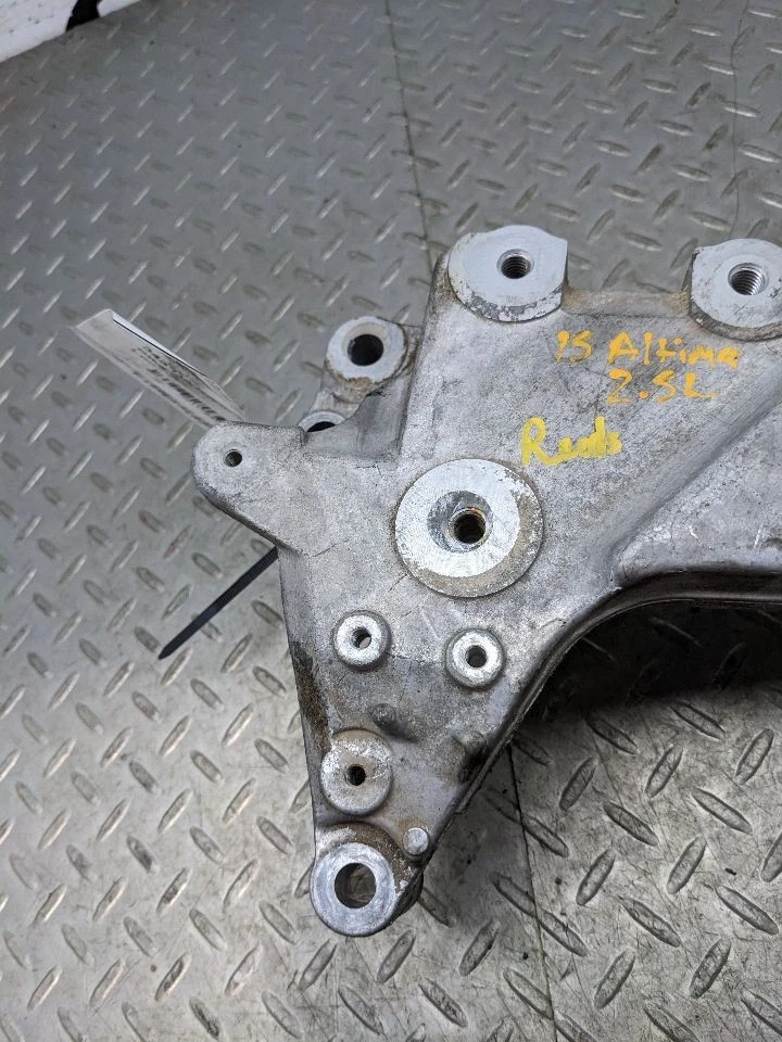 Nissan Altima 2015 soporte de montaje del motor de 2,5 L 1179416 Foto 2 de 4