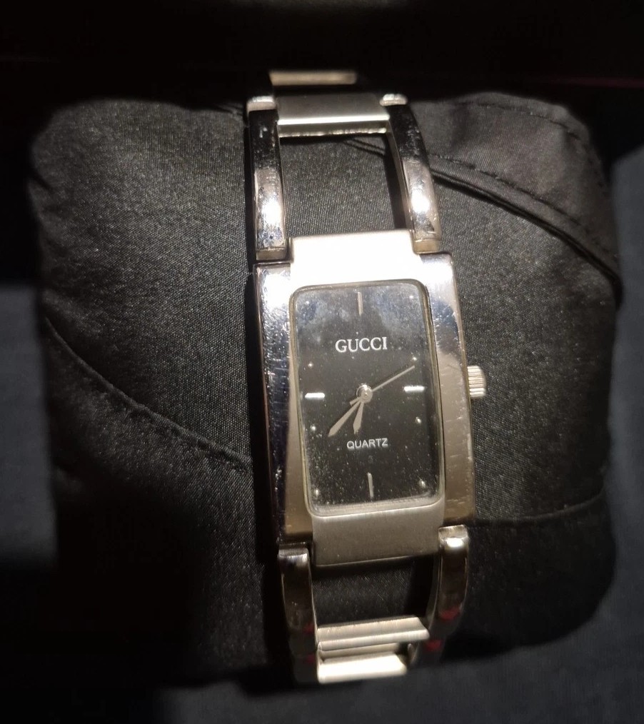 Gucci Quartz Womens Watch Untested Condition-image