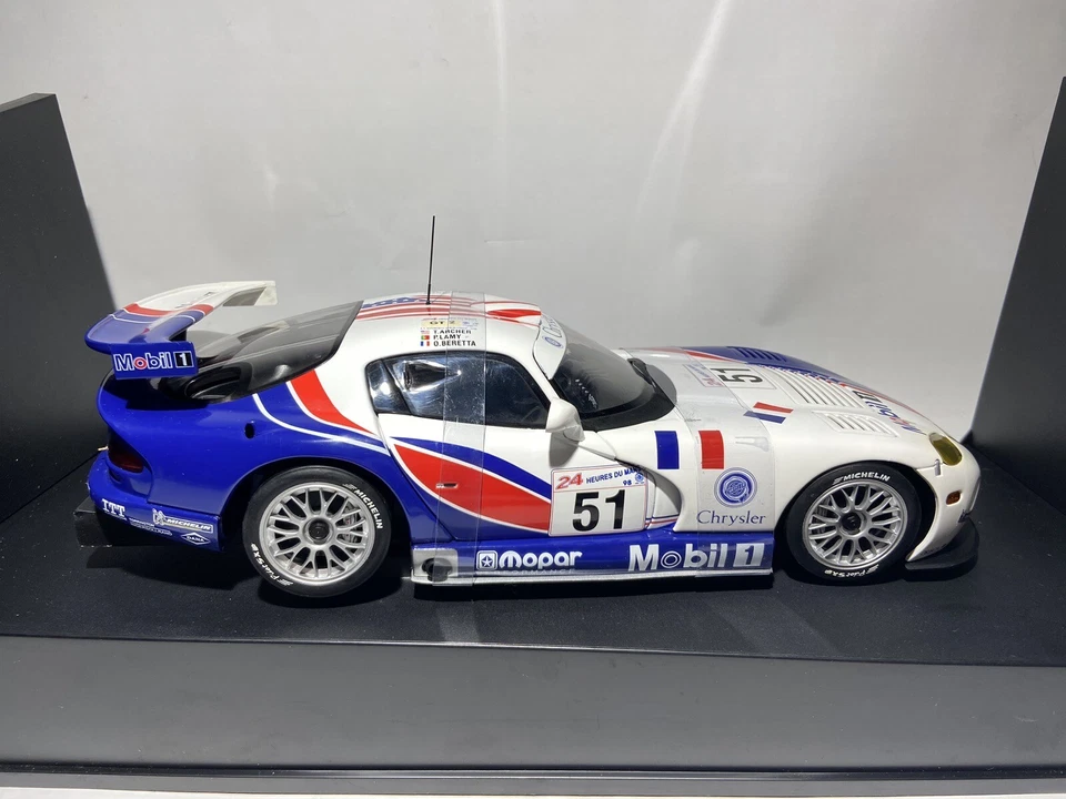 1:18 Dodge Viper GTS-R Archer/Beretta/Lamy Le Mans 1998 AUTOART 1/18 - Immagine 3 di 4