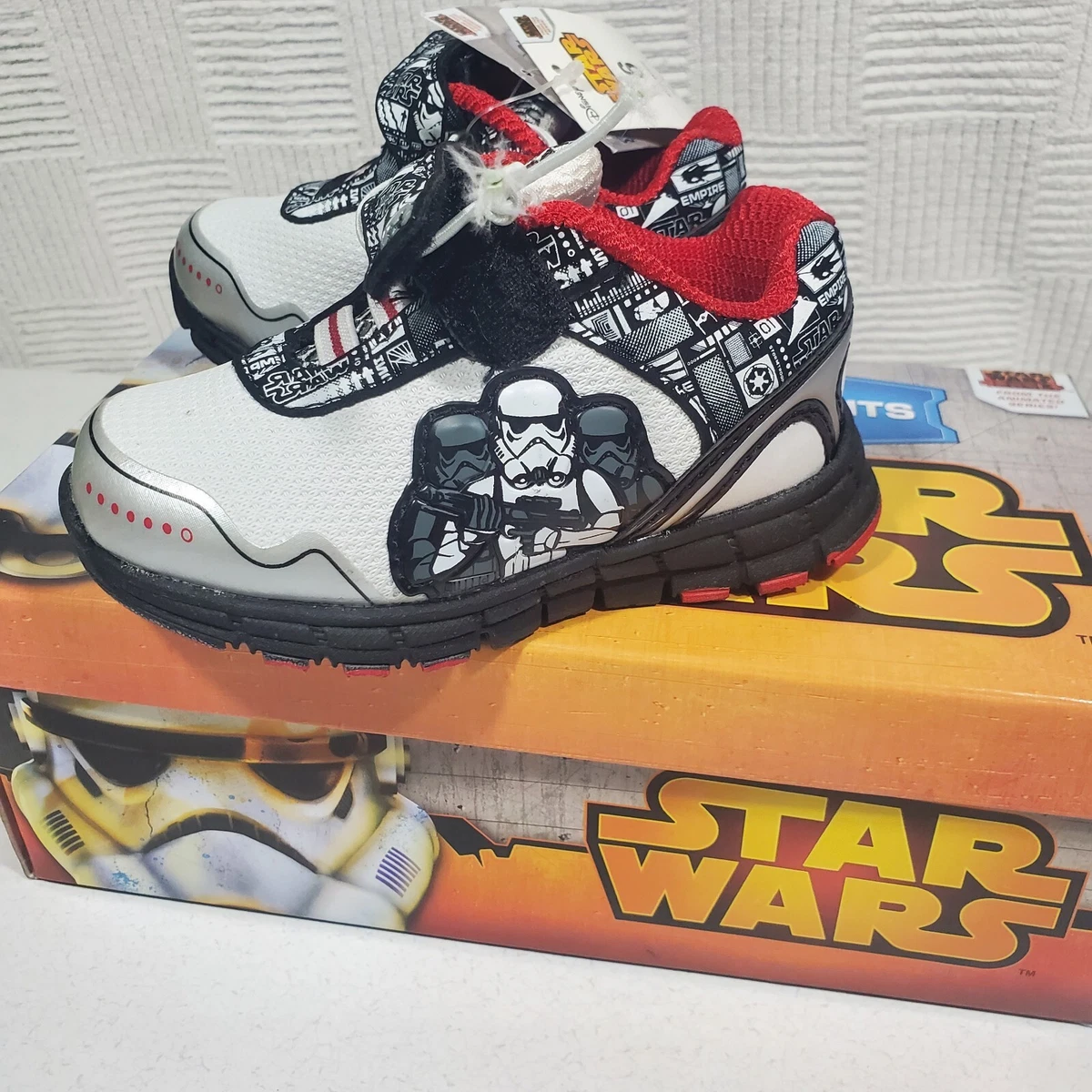 Star Wars Sneakers Kids Toddler Light Up Tennis Shoes Size 6 Stormtrooper  New | eBay