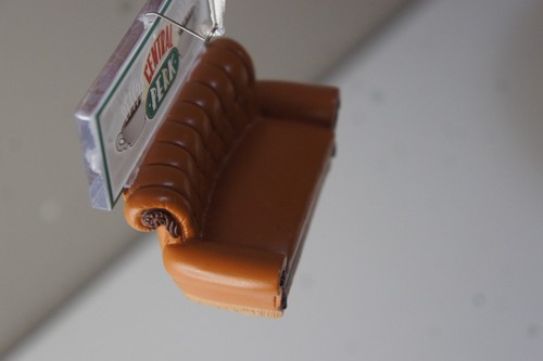 Central Perk Friends Couch Ornament Ross Rachel Joey TV Show Collectible XMAS - Picture 7 of 10
