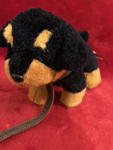 Chiglia Giocattoli Rottweiler Cucciolo Peluche Cane Su Piombo Giocattolo Morbido Peluche Da Collezione - Foto 11 di 17