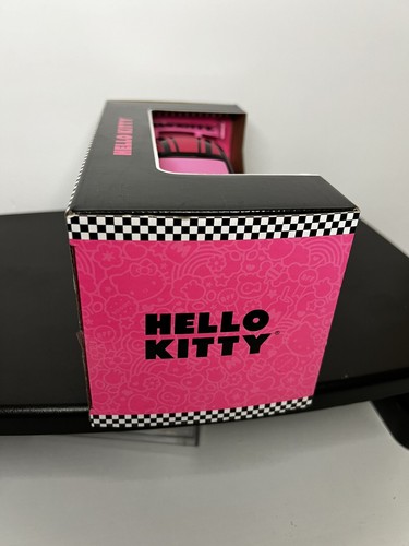 Hello Kitty Remote Control Race Car - Sanrio Drift Racing Black & Pink RC - New - 第 4/4 張圖片