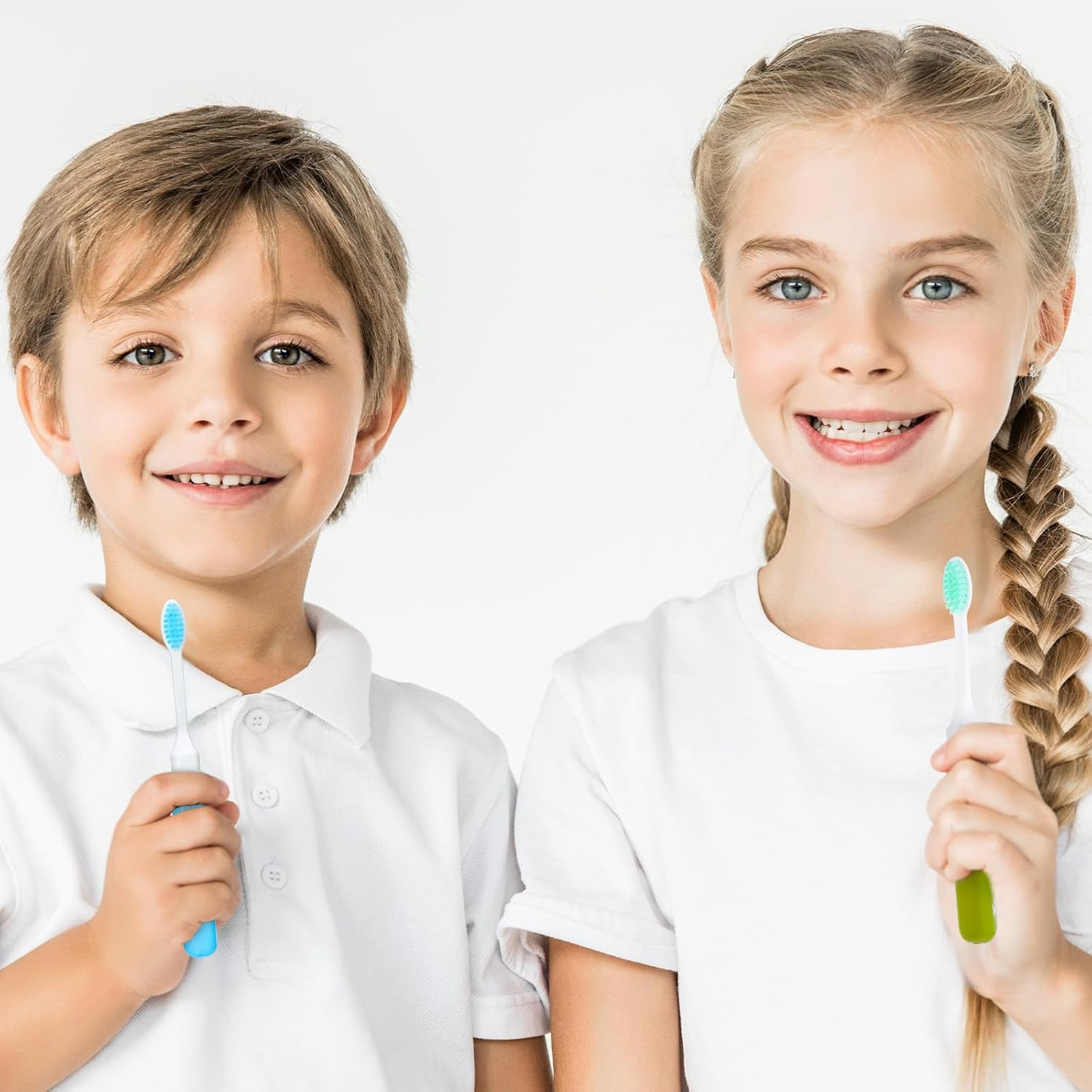 CHENGU 8 Pack Soft Travel Toothbrushes Mini Portable Toothbrush with Case 