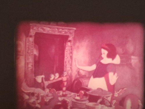 SNOW WHITE - 2 DIGESTS DISNEY SUPER 8 COLOUR SOUND 400FT 8MM CINE FILM - Picture 9 of 18