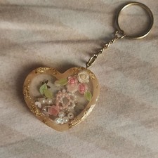 Heart-Shaped Floral Resin Keychain with Gold Accents, Detachable Keyring