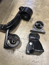 90-94 Mitsubishi Eclipse Engine Mounts Automatic Trans. Mount 2.0 1g Dsm 4g63 90-94 Mitsubishi Eclipse Engine Mounts Automatic Trans. Mount 2.0 1g Dsm 4g63