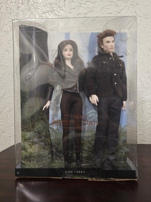 Mattel Barbie Collector Twilight Breaking Dawn Part 2 Bella & Edward Pink Label