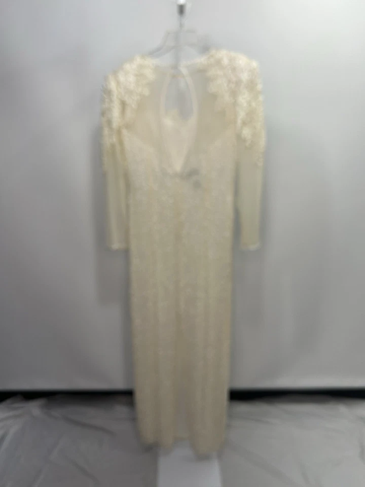 Vestido de novia Sylvia Ann 100 % seda color marfil bordado con cuentas, talla 11/12. 2P Foto 2 de 4