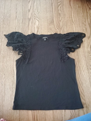 New Womens EXPRESS FLUTTER  SLEEVE EYELET Top Shirt S