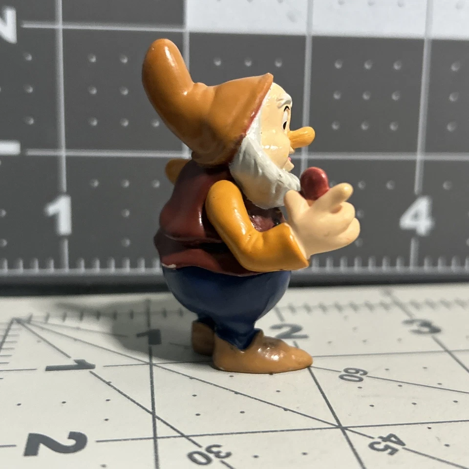 Figura Figura Happy Holding Gem Dwarf PVC 3" Cake Topper Blancanieves Disney Foto 4 de 4