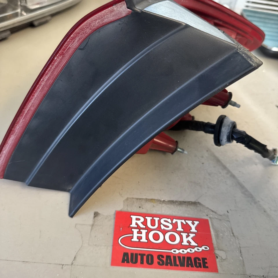 Luz trasera izquierda Hyundai Santa Fe 2009 92401-0W050 Foto 4 de 4