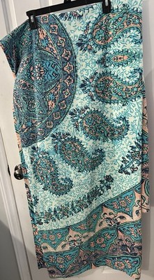 Urban Outfitters Plum & Bow Tapestry Mandala Fabric Wall Hanging Bed Cover 82x82