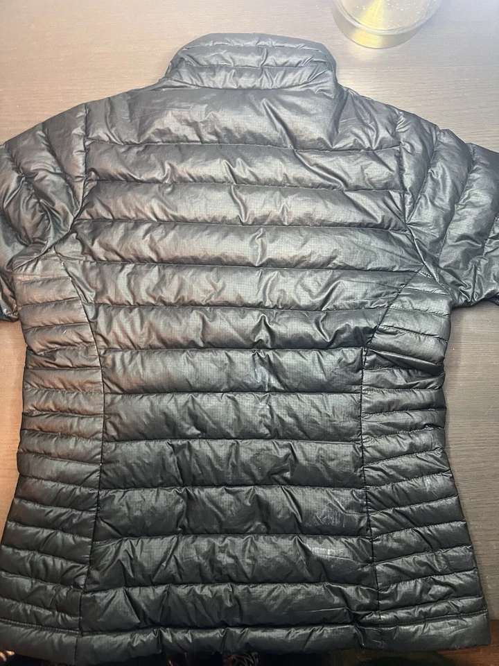 Womens Patagonia Black 800 Down Fill Puffer Full Zip Coat Jacket Size Small - Image 4 of 4