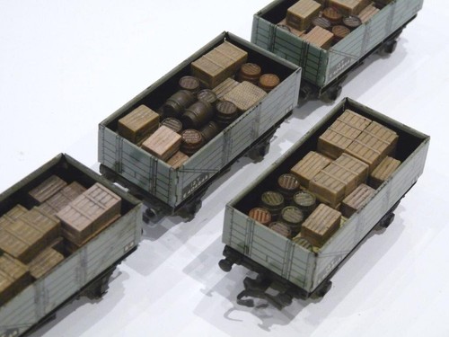 4 x mixed uncovered OO gauge loads for Hornby Dublo 5 plank wagons LD-002 - Picture 5 of 11