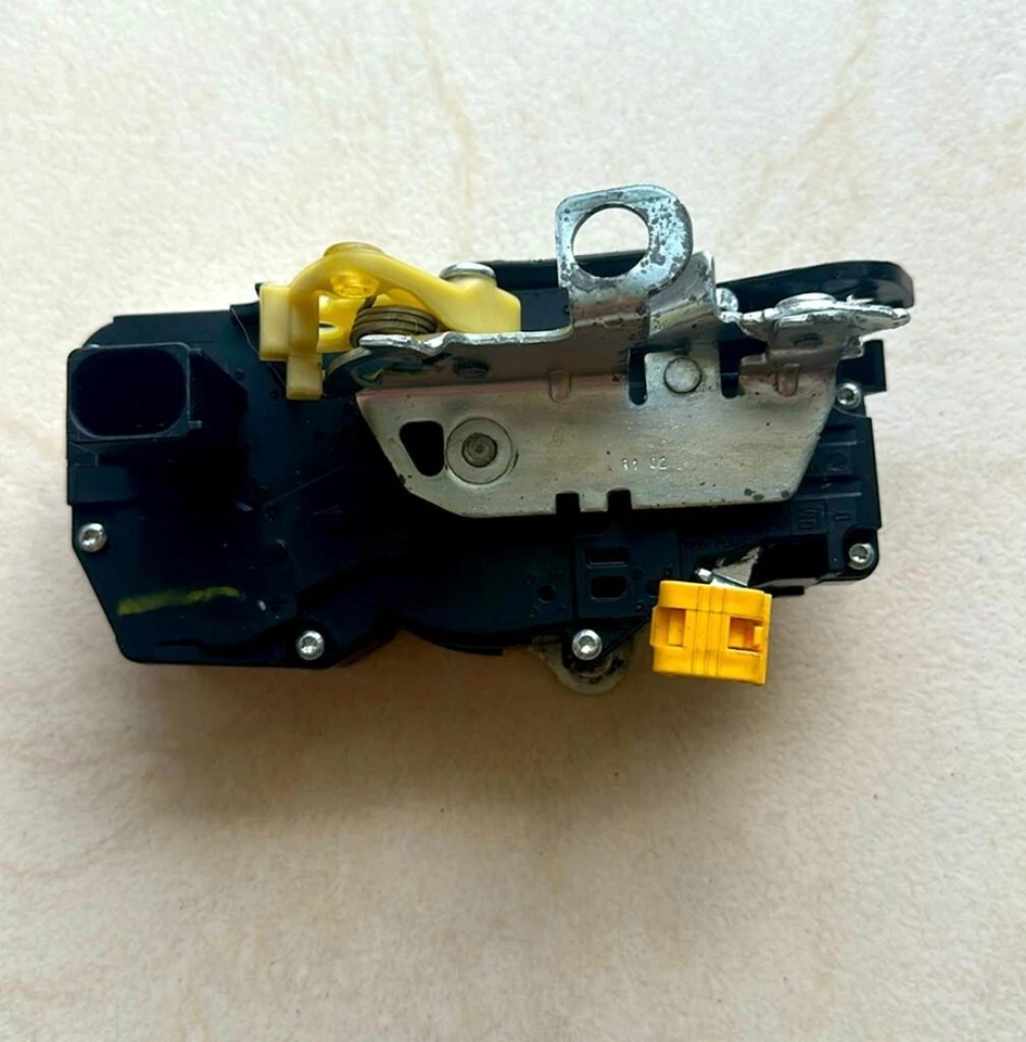 GARANTÍA DE POR VIDA 2007 a 2009 Genuino Saturn Aura Actuador de cerradura de puerta delantera derecha Foto 2 de 4