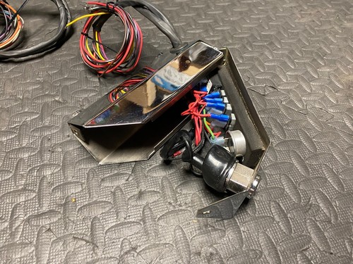 HARLEY-DAVIDSON PRO-ONE 400108 CUSTOM/CHOPPER IGNITION BOX VINTAGE 2 HOLE - Picture 2 of 19