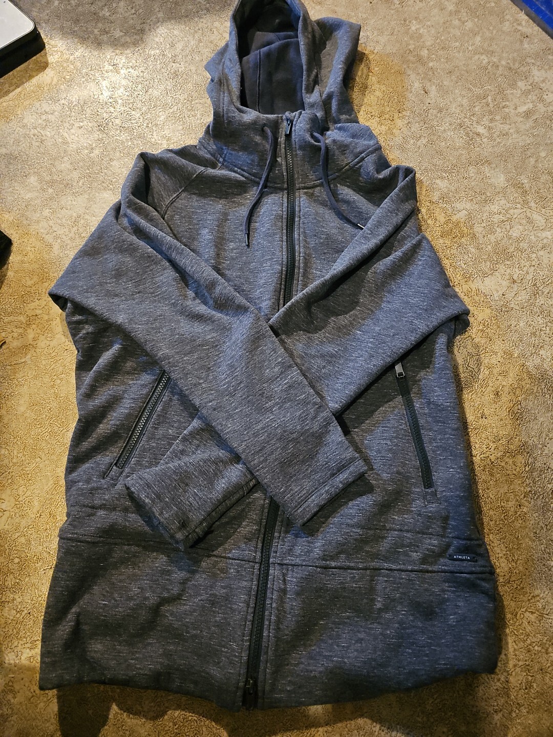Picture 1 of 4