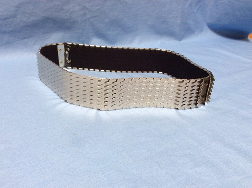 Vintage Silver Tone Metal Stretch Belt (628)