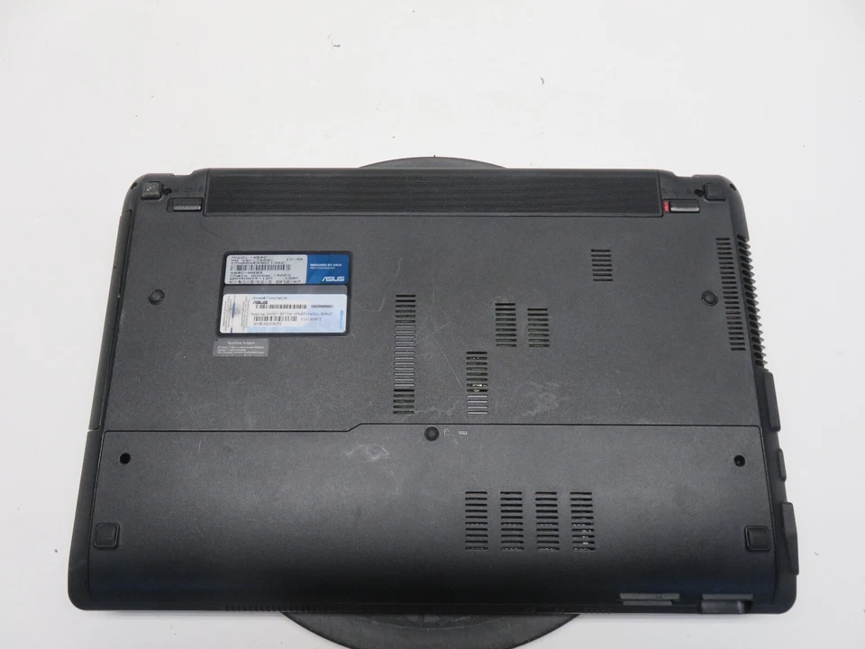 Portátil Asus X54C RB93 Intel Core i3-2370M 6 GB de RAM sin disco duro ni batería Foto 4 de 4