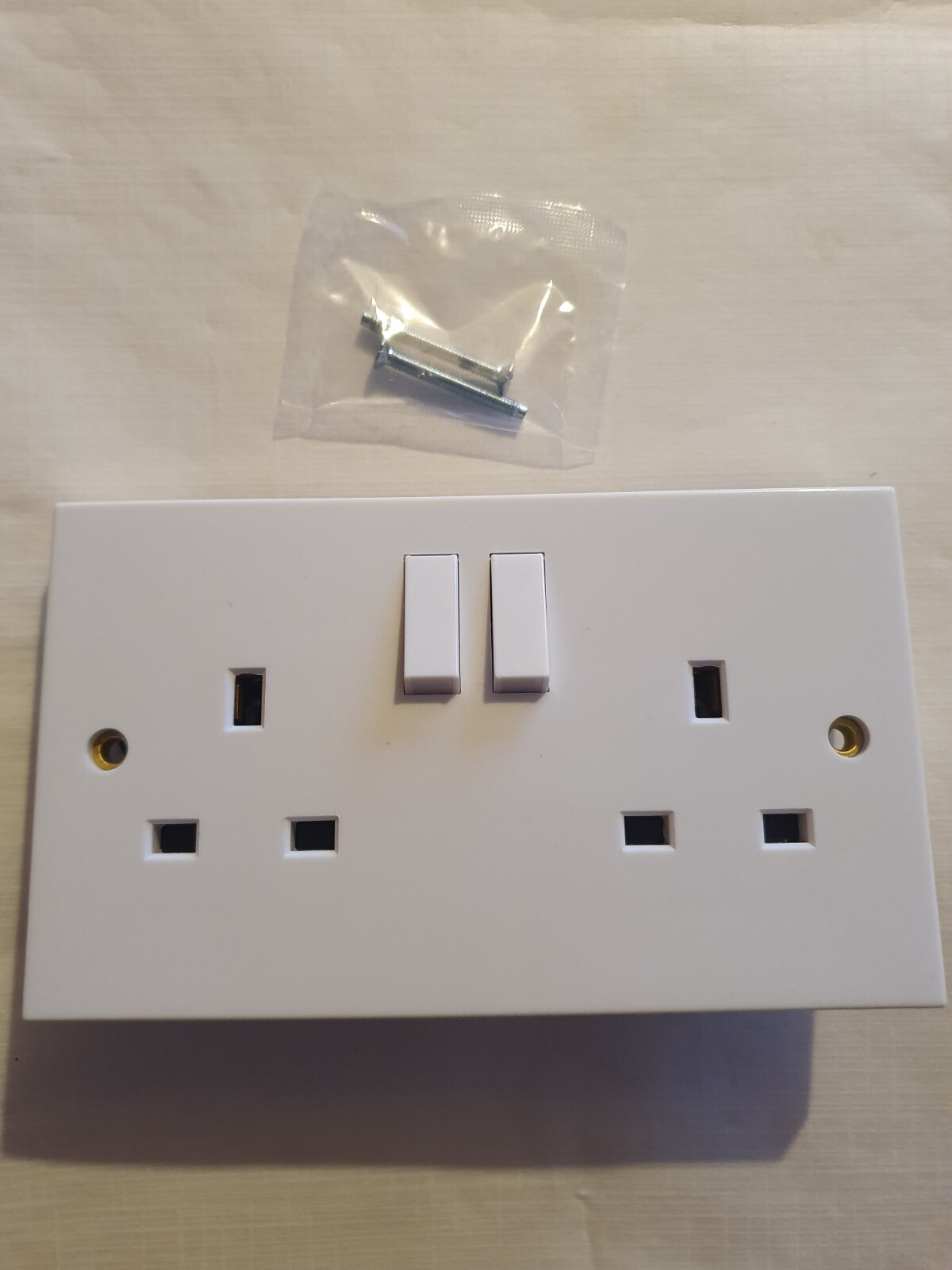 Covert Audio Surveillance Wireless GSM Listening Device  Double Wall Socket