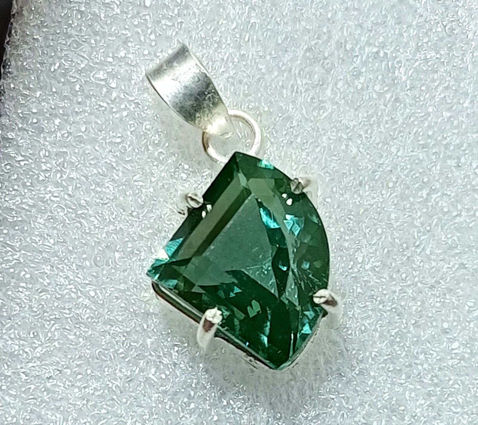 Certified 27.45 Ct Stunning Fancy 925 Solid Silver Sapphire Pendant Gemstone