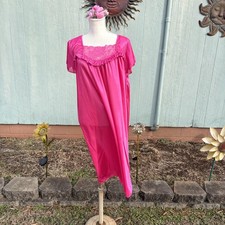 Vtg 90s Lati Fashions hot pink nightgown sz XL