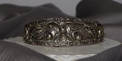 Navajo Sterling Silver Flower Leaves Bracelet By Kenny Ray 41.92G / 6.5in