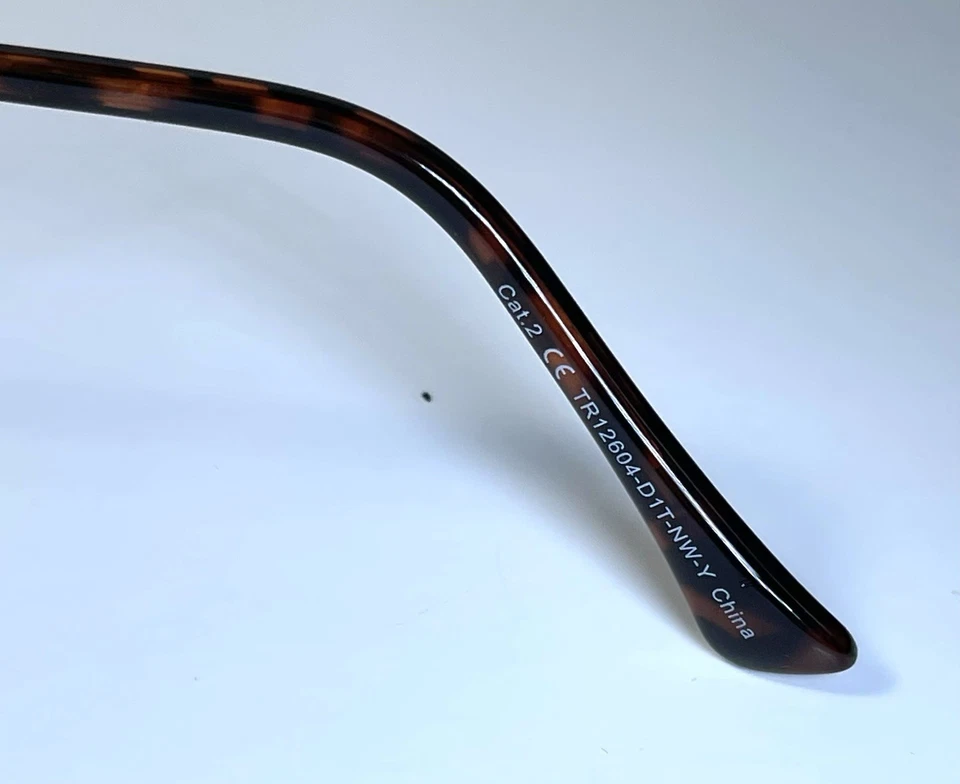 NUEVO TRUE RELIGION Aviador Oro Metal Logo Clásico TR12604 Gafas de sol + Estuche Foto 4 de 4