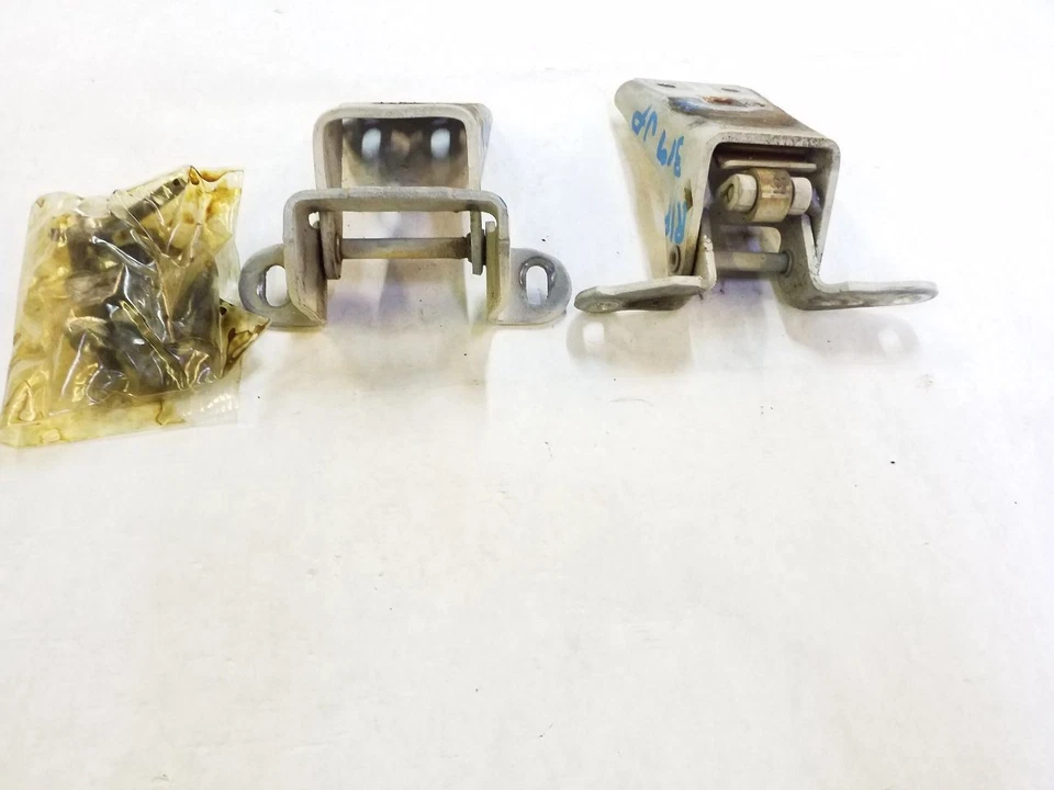 Bisagras de puerta superior/inferior derecha blancas | Se adapta a Ford F150 F250 F350 Bronco 1992-1993 Foto 2 de 4