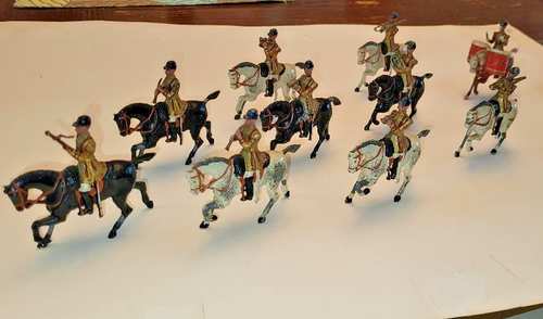 Britains Lead Toy Soldiers english band of life guards cavalry horse 8 team set - Picture 2 of 5