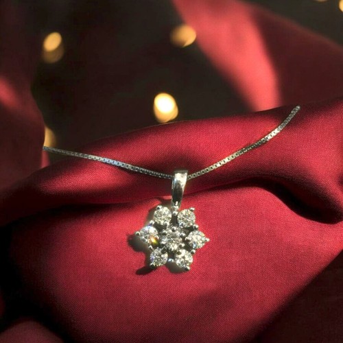 Beautiful 0.75 TCW F/VS1 Round Brilliant Cut Natural Diamonds Necklace 18K Gold - Picture 6 of 8