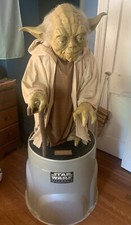 Star Wars The Phantom Menace Life-size Yoda Statue
