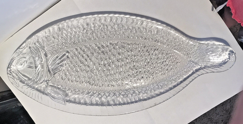 Bandeja para servir vintage de vidrio transparente con forma de pescado de 20,5 - Imagen 2 de 5
