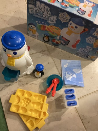 Vintage Hasbro Mr Frosty The Crunchy Ice Maker Toy by Hasbro 2016 Boxed - Picture 2 of 3