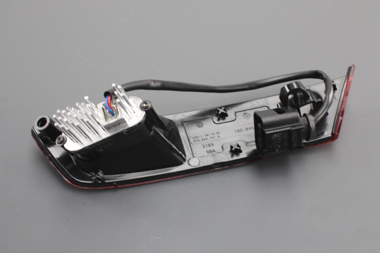 Ultimate Components Front Fog Light For Skoda Citigo Hatchback (2012+) - Drivers Side Right Hand - Halogen