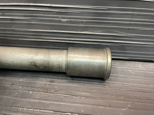 2000 Kawasaki Ninja ZX7R front axle, front wheel axle #3723 - Picture 4 of 6