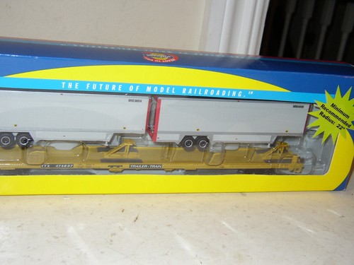 Remolque HO Athearn RTR tren UPS 85' vagón plano 2 40' remolque #92626 | Zustand: New