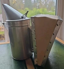 Dadant & Sons Inc. Bee Hive Smoker Hamilton IL 62341 Beekeeping Tool