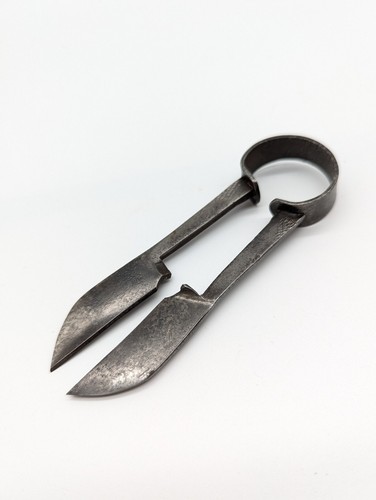 Weaver's Palm Shears, Ex-loom Overlooker Heathcoat Fabrics, Tiverton - Picture 1 of 9