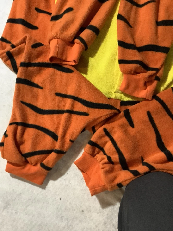 Disfraz de Halloween Tigger Winnie The Pooh para Adulto Juegos con disfraces Talla S Una Pieza Foto 4 de 4