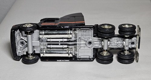 Ertl Collectibles Auto Zone 18 Wheeler Maßstab 1:64 Die Cast Semi Truck - Bild 10 von 15