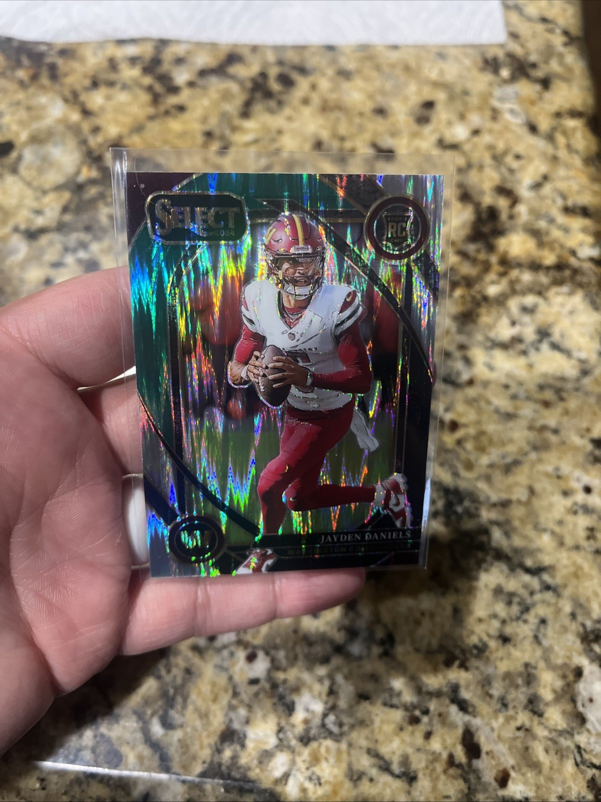 2024 Panini Select - Club Level Jayden Daniels #217 Black & Green Shock PrizmRC