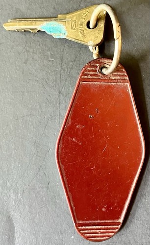 Vintage Room Key & Fob Hillside Motel Route 1 Luray VA Caverns Roadside America - Picture 2 of 2