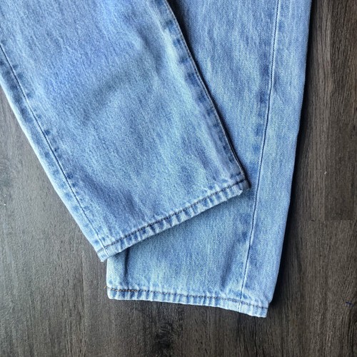 Levis 501 Jeans Men’s 32 Blue Denim Modern Button Fly Regular Straight Leg - Picture 3 of 14