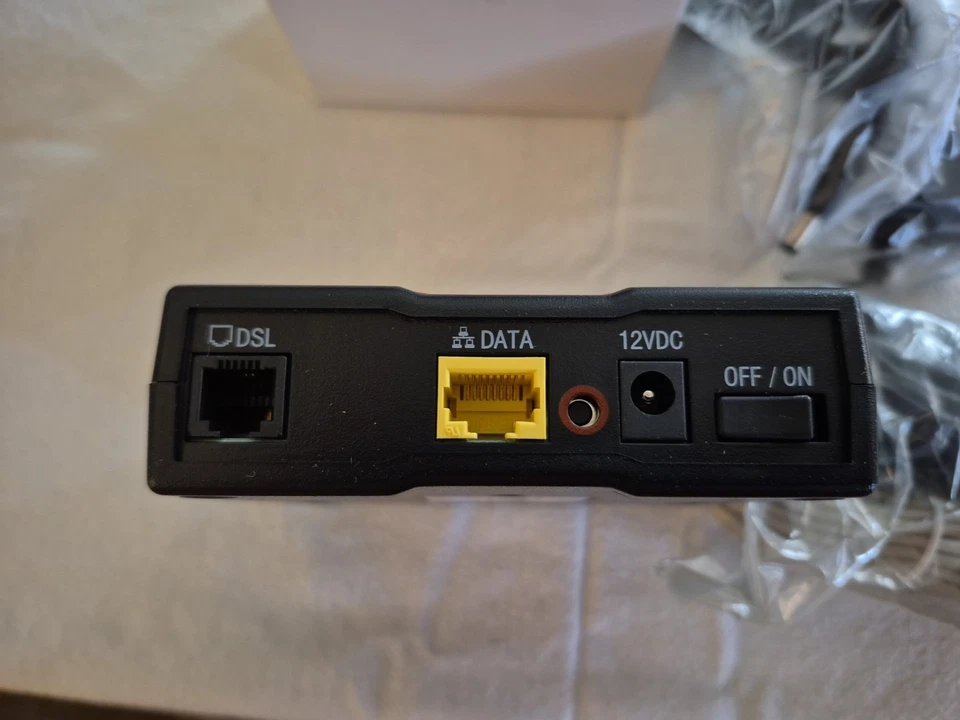 Westell INC. ADSL2+ MODEM ROUTER A99-750015-00 With Power Adapter - Image 3 of 4