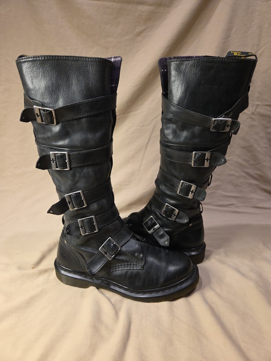 DR MARTENS 