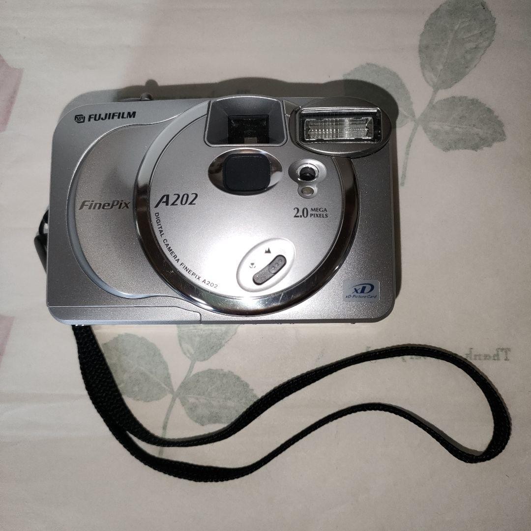 Fujifilm FinePix A202 Digital Camera Compact Tested Power On | eBay