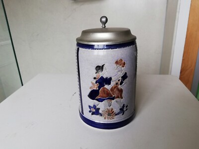 Original Lerchen beer stein Rein Zinn Handarbeit dancing couple pewter lid