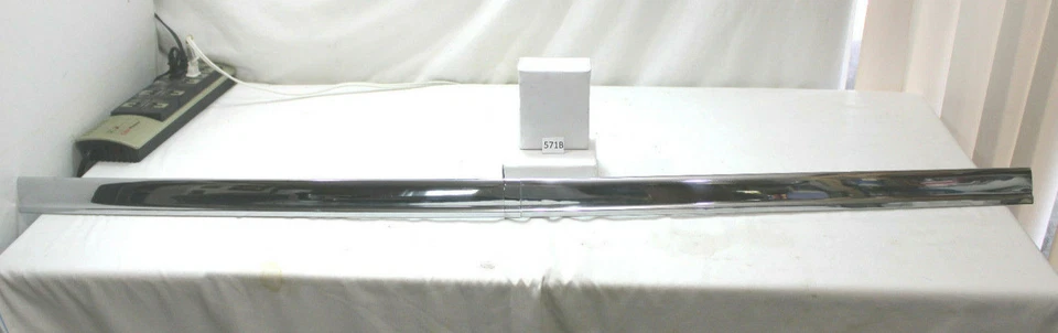 Mercury Park Lane 1966 parabrisas inferior/embellecedor de maletero 4 puertas exterior trasero cromado Foto 2 de 4